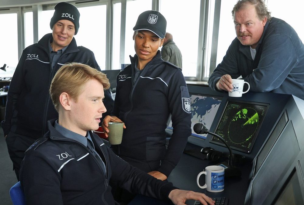 „Der Bremerhaven-Krimi“: Waffenschmuggler im Containerhafen