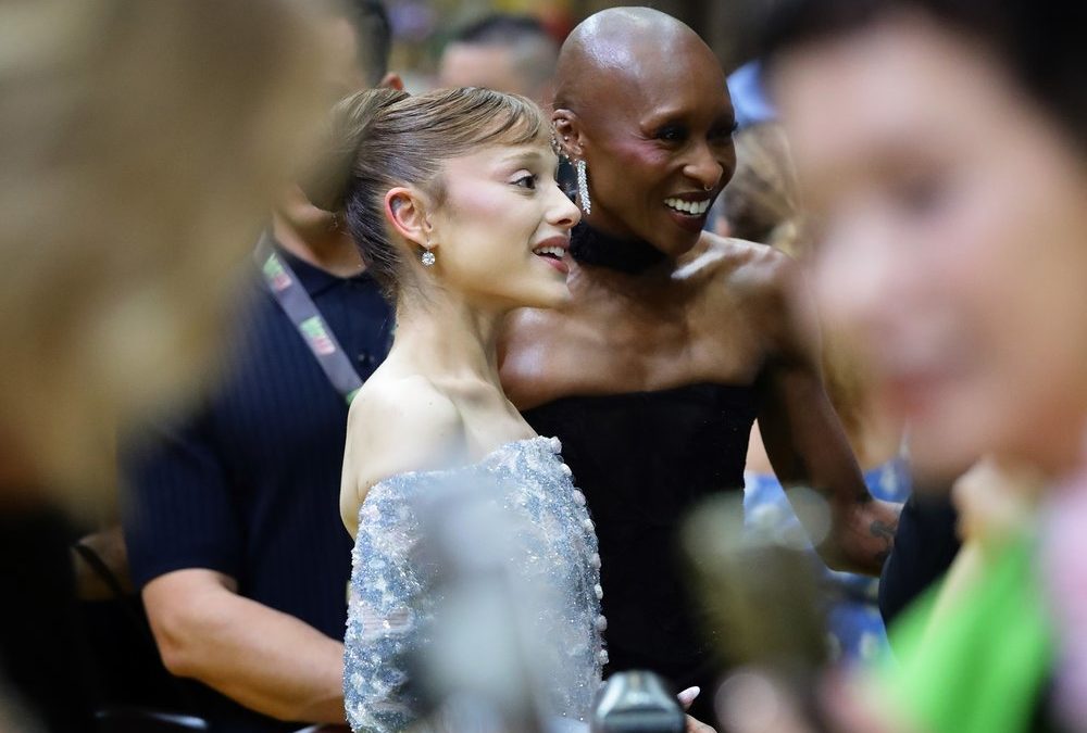 Influencer, der Ariana Grande attackiert hat, muss ins Gefängnis