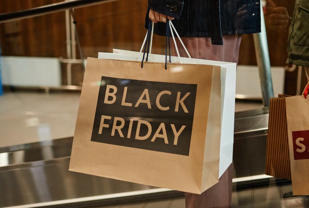 Zum Black Friday: Schnäppchen shoppen, Betrug vermeiden