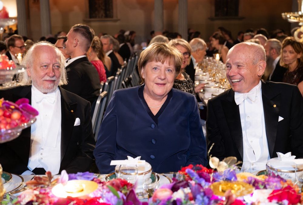 Altkanzlerin Angela Merkel überrascht beim Nobelpreis-Bankett
