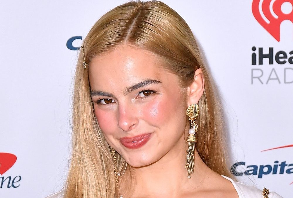 Kussfrischer Glow: Das „Mistletoe Makeup“ ist perfekt für Weihnachten