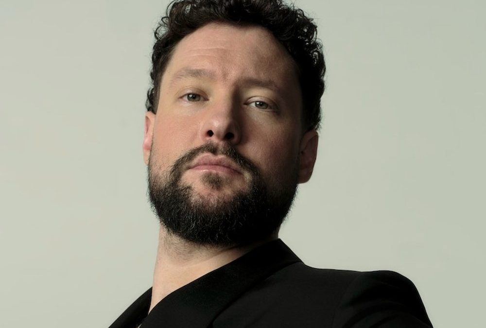 Calum Scott: Das darf für den Briten an Weihnachten nicht fehlen