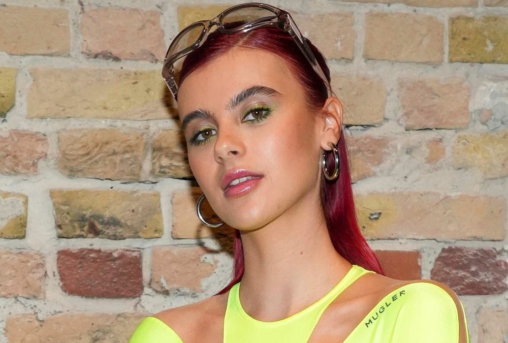 Ex-„GNTM“-Model Romina Palm muss nach Skiunfall operiert werden