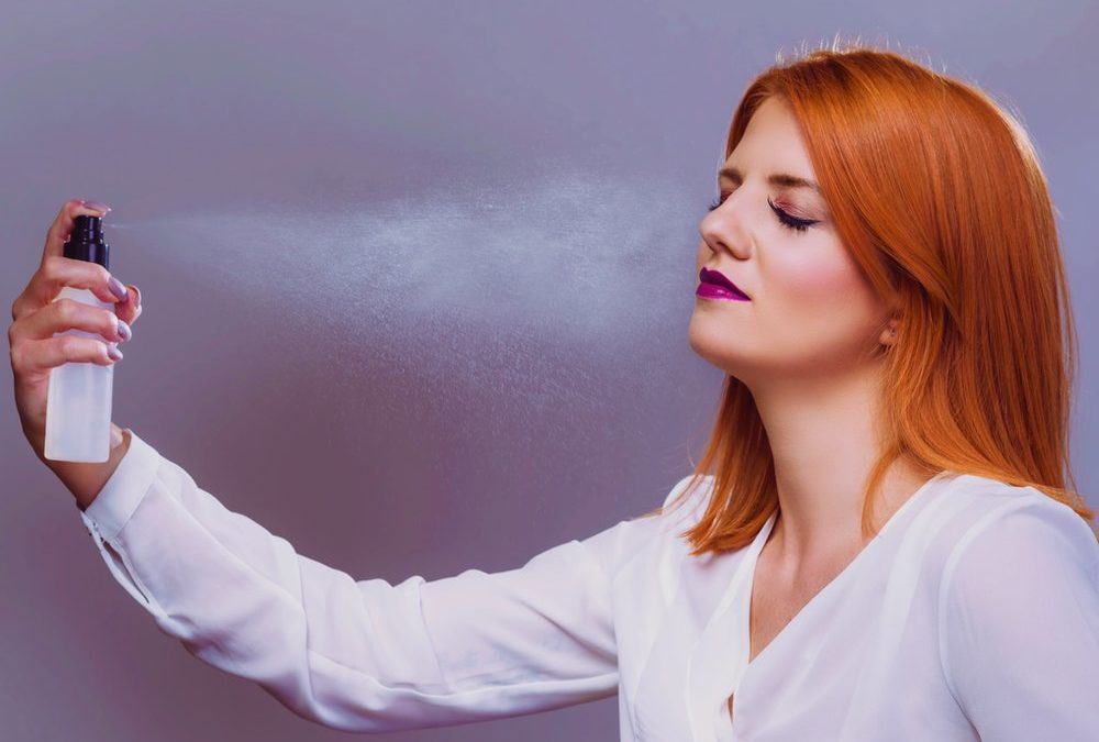 Silvester-Styling: So halten Make-up und Frisur den ganzen Abend