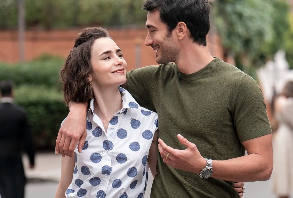 „Emily in Paris“ und mehr: Die Serien-Highlights im Dezember