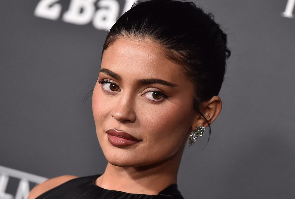 Kylie Jenner spricht über ihr „Geisterhaus“: Bei diesen Stars spukt es