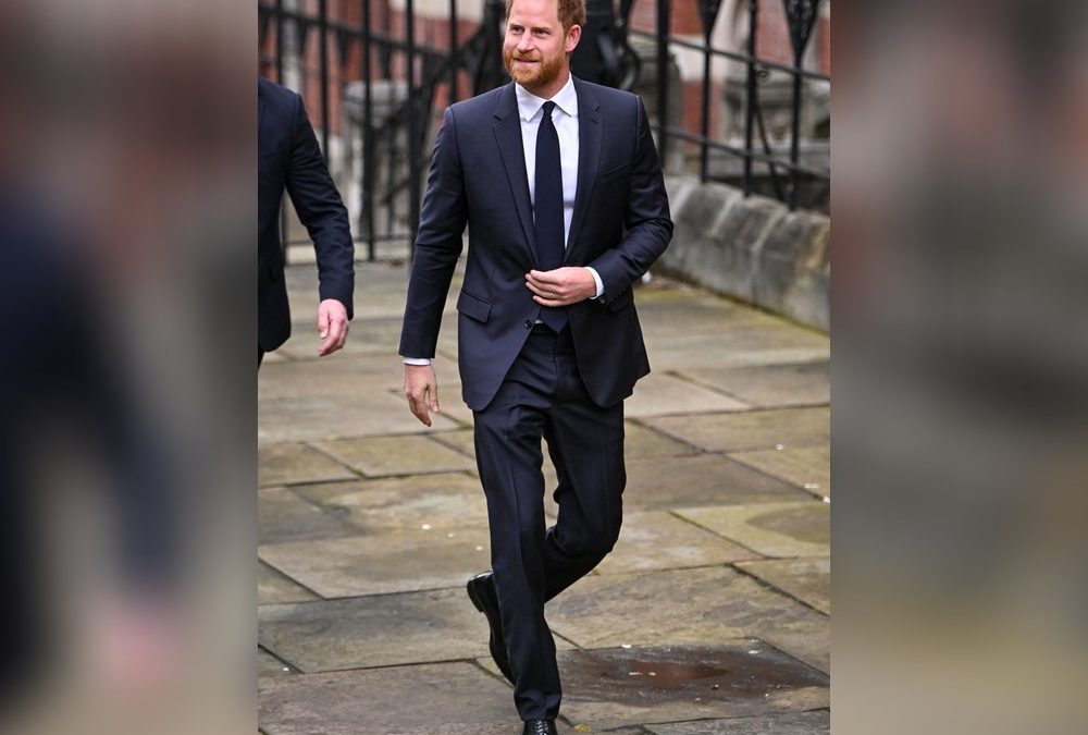 Prozessauftakt in London: Prinz Harry ist vor Ort