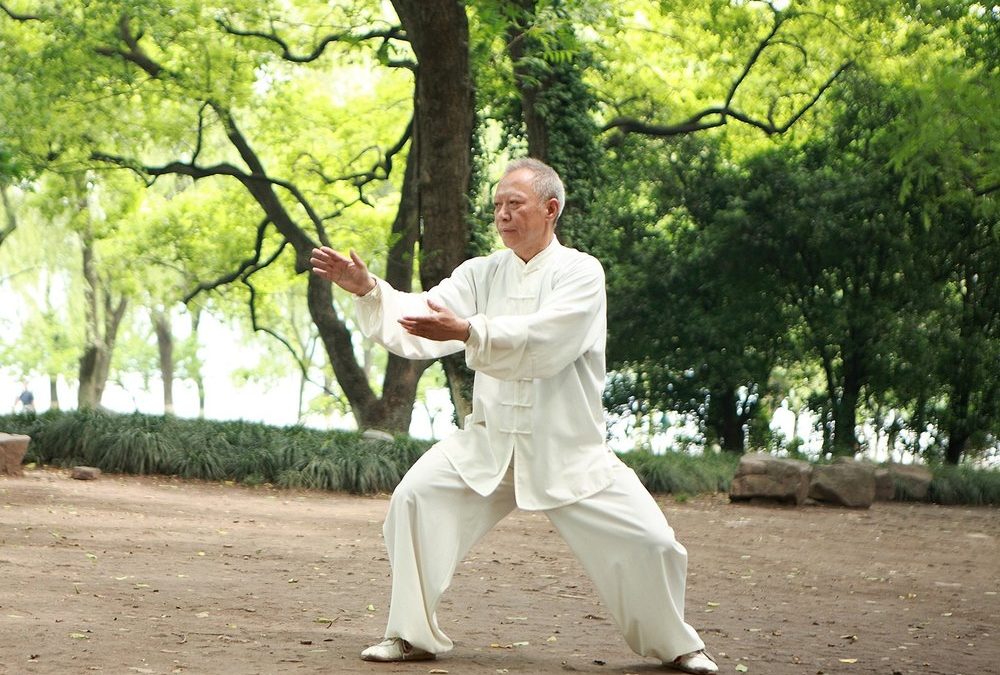 Tai Chi Walking: Der Fitnesstrend für mehr Achtsamkeit