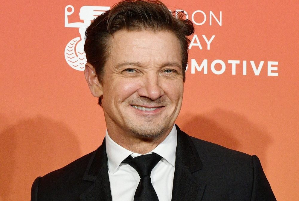 Jeremy Renner trotzt seiner Beinahe-Todesmaschine