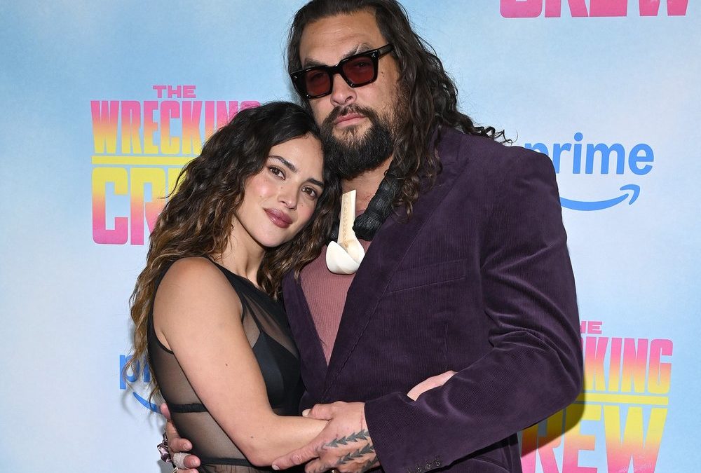 Jason Momoa: Inniger Pärchen-Auftritt mit Freundin Adria Arjona
