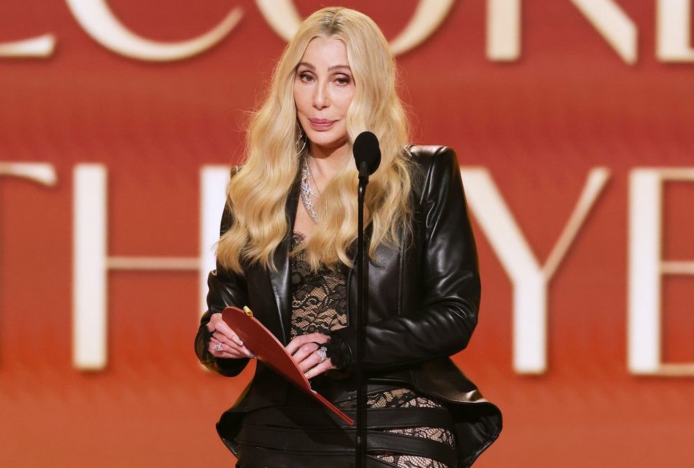 Cher verwirrt bei den Grammys