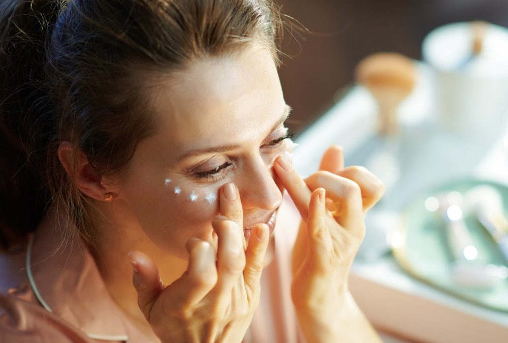 Hautbarriere stärken: Diese Produkte sind bei Kälte essenziell