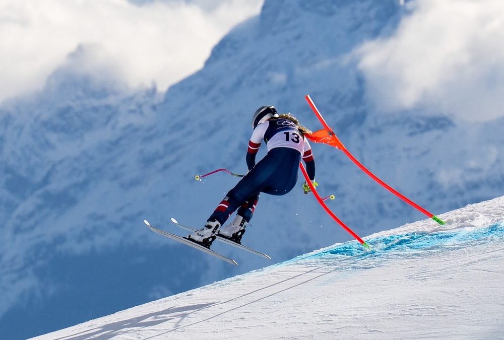 Schwerer Sturz von Lindsey Vonn bei Abfahrt der Frauen