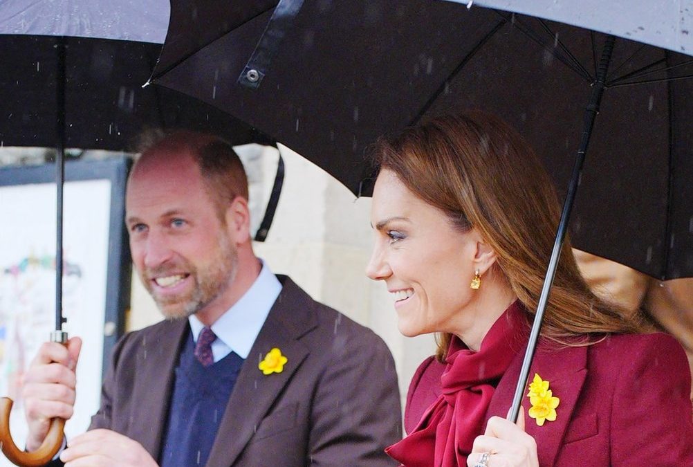 Kate und William in Wales: Gemeinsam lächeln sie Andrew weg