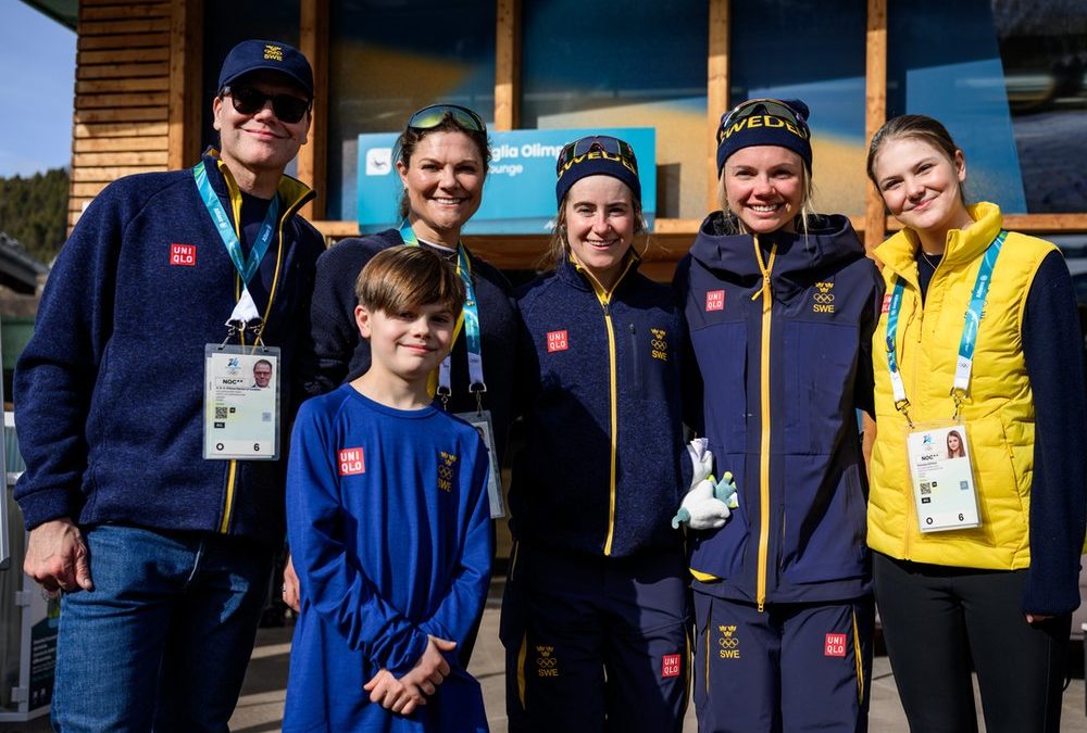 Mit Familie: Kronprinzessin Victoria feiert Schwedens Olympia-Gold