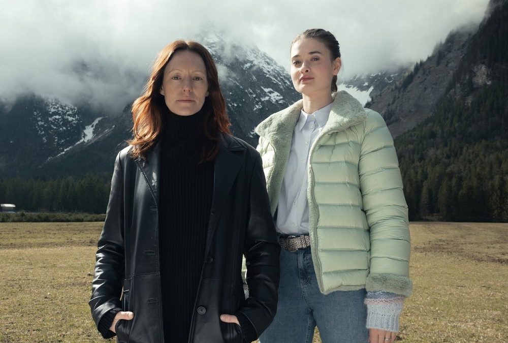 „Der Garmisch-Krimi – Wolfsmord“: Auftaktfall für ein ungleiches Duo