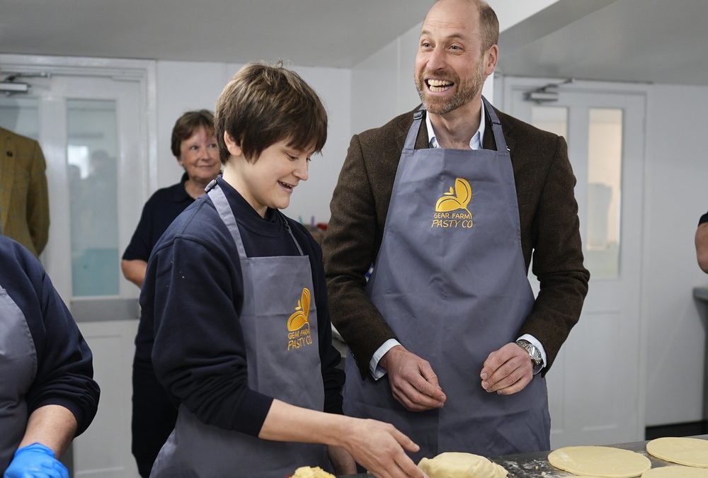 Prinz William backt am Nationalfeiertag in Cornwall