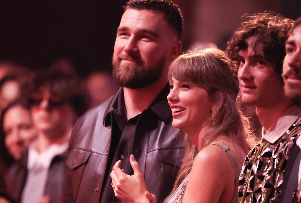 iHeartRadio Music Awards: Taylor Swift schwärmt von Travis Kelce