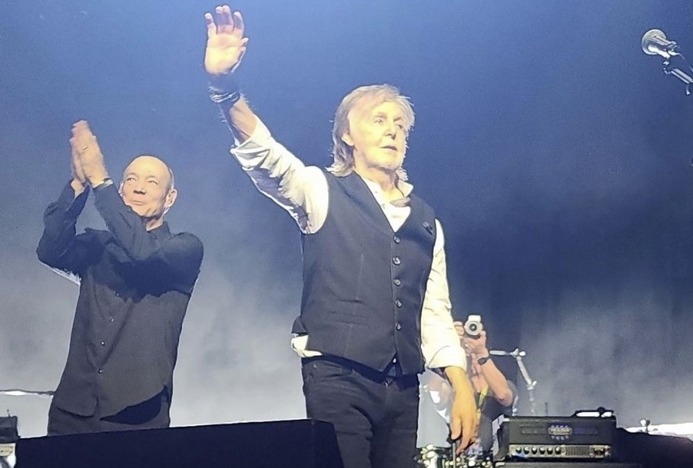Wie ein Magnet: Paul McCartney lockt unzählige Stars ins Fonda Theatre