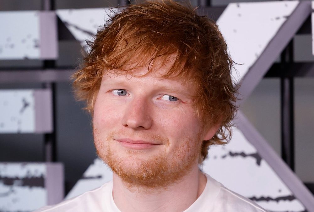 Neuer Look: Ed Sheeran rasiert sich die Haare ab