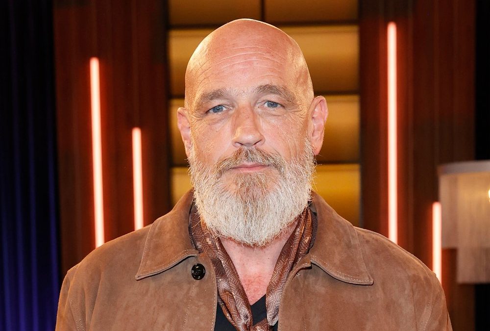 „Dummerweise ein Tumor“: Torsten Sträter macht Erkrankung öffentlich