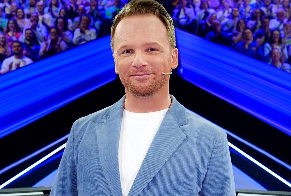 „Die Weisheit der Vielen“: So funktioniert das Quiz mit Ralf Schmitz