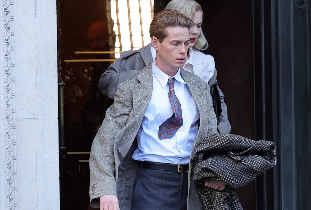 Netflix-Serie „Kennedy“: Joshuah Melnick als JFK am Set gesichtet