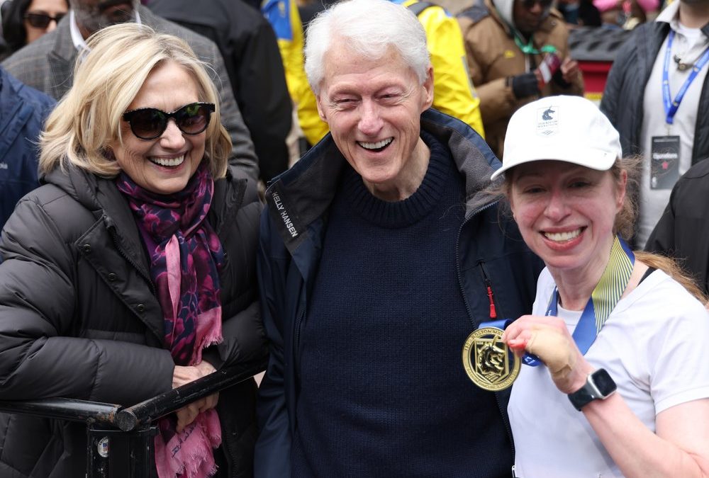 Bill, Hillary und Chelsea Clinton: Familienfest beim Boston-Marathon