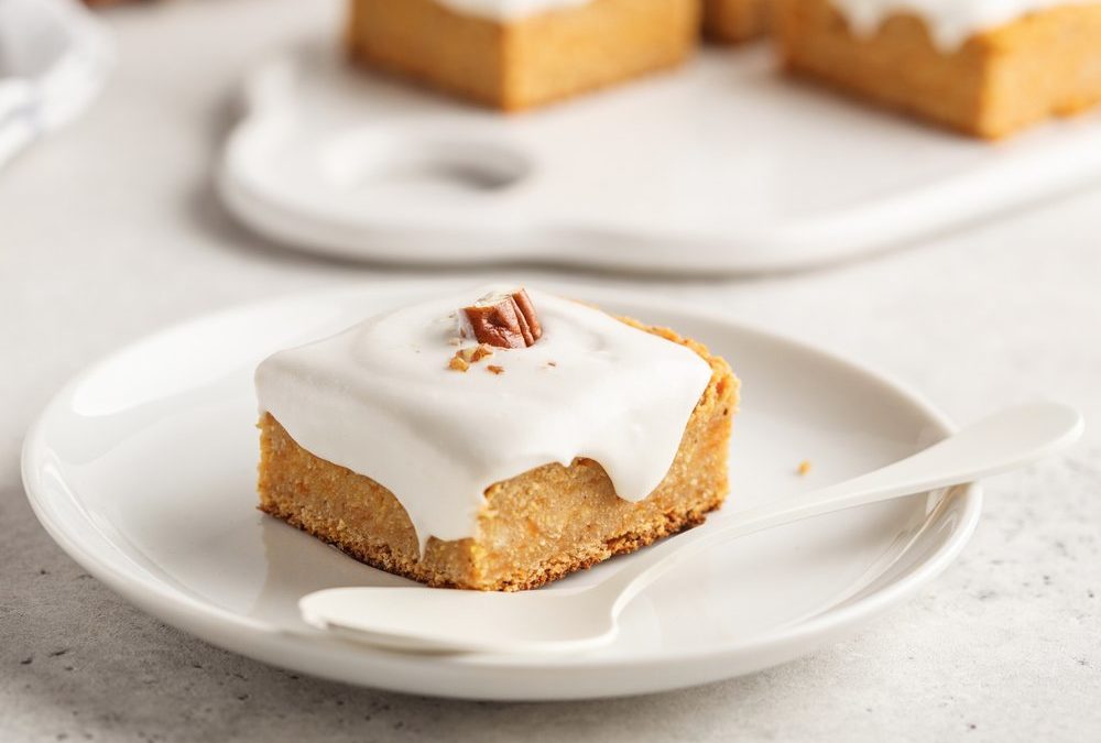 Veganer Karottenkuchen mit Kokos-Frosting