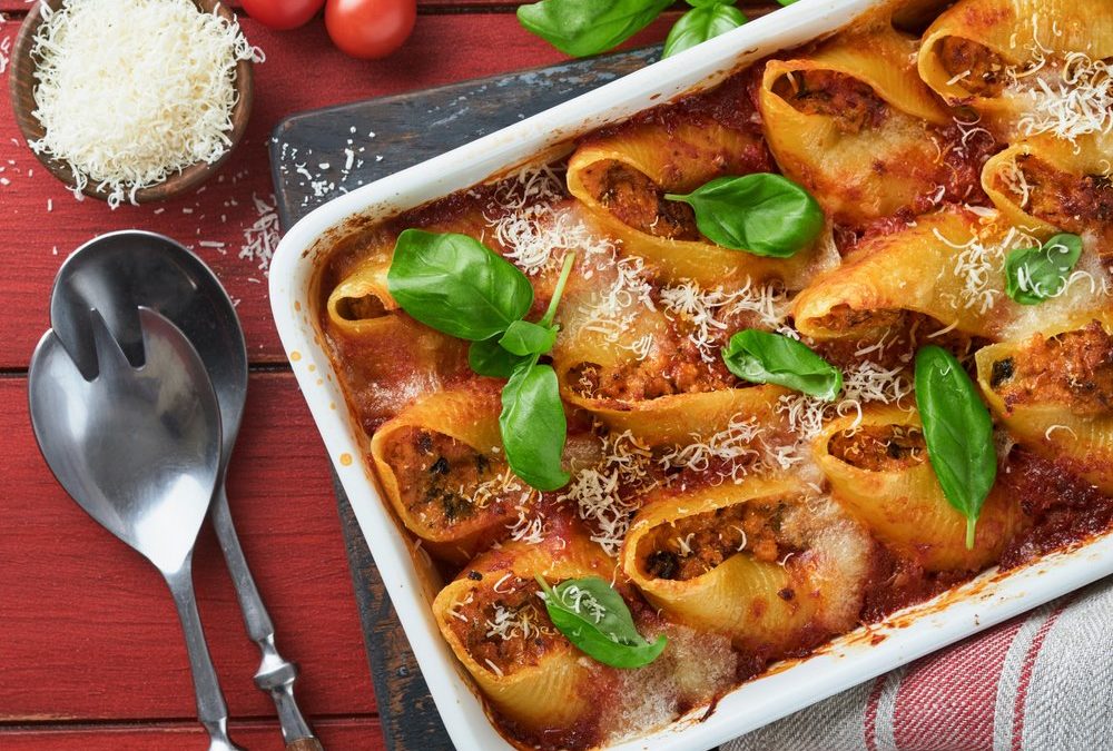 Gefüllte Muschelnudeln mit Bolognese