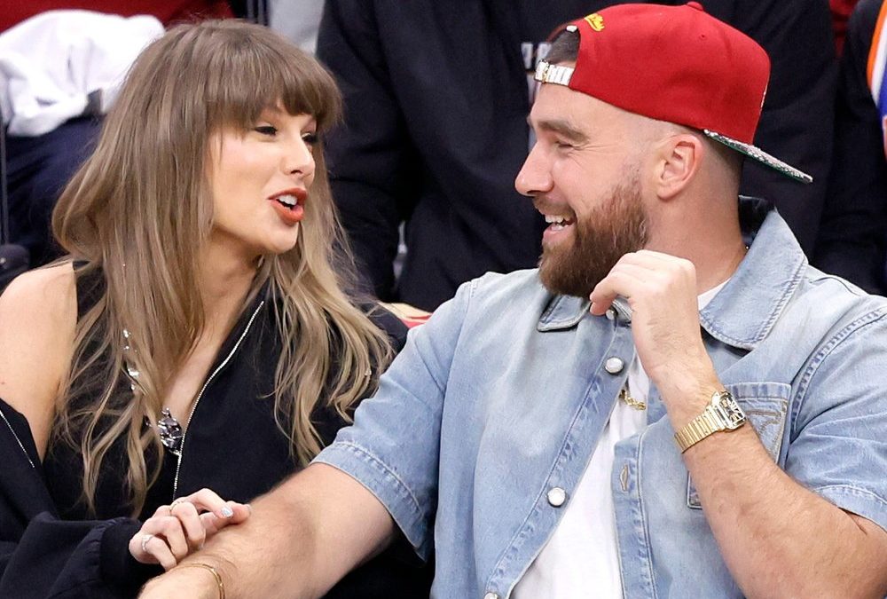 Taylor Swift und Travis Kelce: Lässiger Besuch bei Basketballspiel