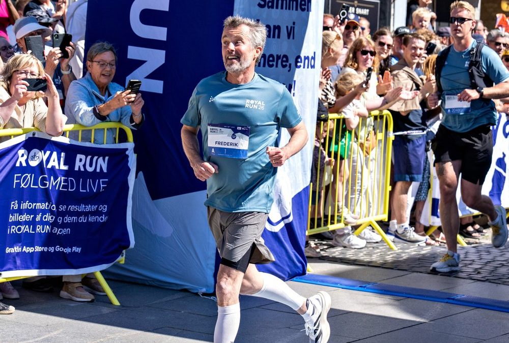 König Frederik X. kommt beim Royal Run ins Schwitzen