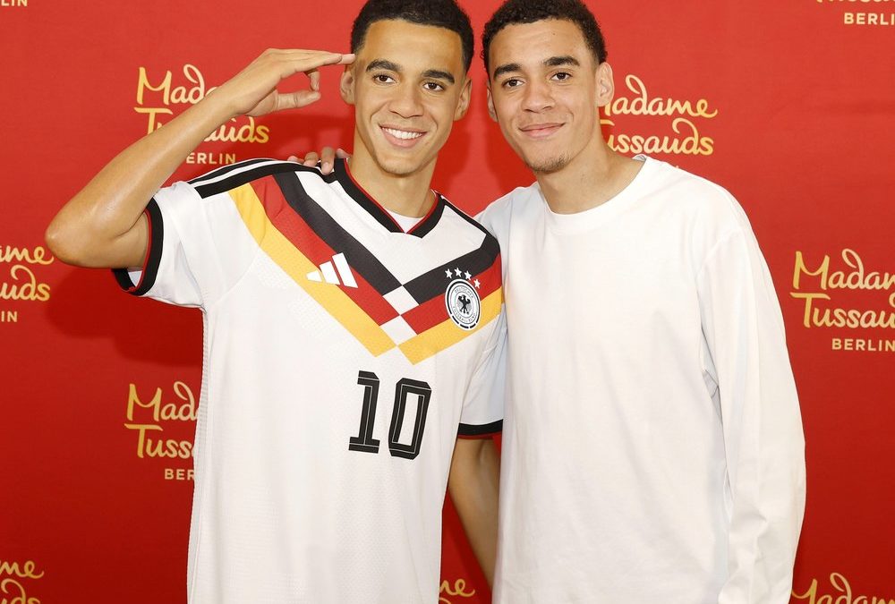 Doppelter Fußballstar: Jamal Musiala enthüllt seine Wachsfigur