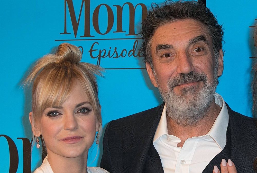 „Das tut weh“: Anna Faris reagiert auf Chuck Lorres Kritik