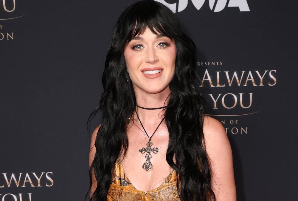 Tribute-Konzert: Katy Perry ehrt Dolly Parton mit emotionalen Worten