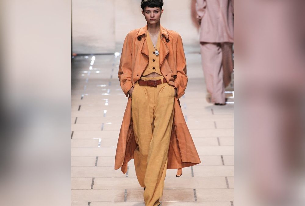 Neues It-Piece: Wie stylt man Suede-Hosen?