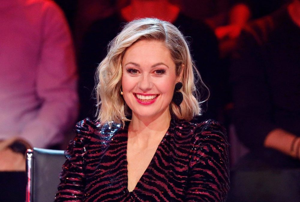 Ruth Moschner kehrt zum „The Masked Singer“-Finale ins Rateteam zurück